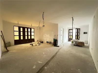 Casa individuala 4 camere 2 bai si garaj curte 500mp Sura Mare - foto 4