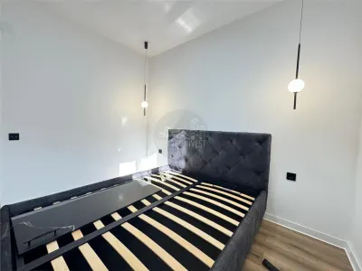 Apartament de LUX cu 3 camere in zona Centrala - foto 7