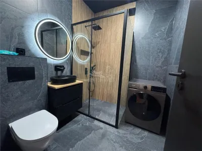 Apartament de LUX cu 3 camere in zona Centrala - foto 9