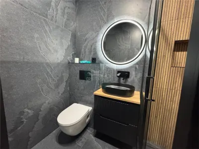 Apartament de LUX cu 3 camere in zona Centrala - foto 10