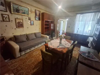 Apartament la casa 2 camere pivnita  100mp gradina zona Lazaret - foto 15