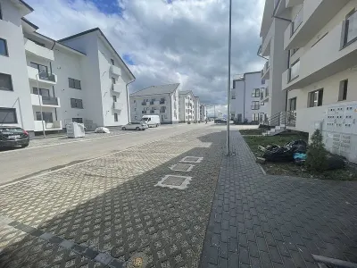 Apartament  2 camere cu balcon si parcare pe Doamna Stanca - foto 4