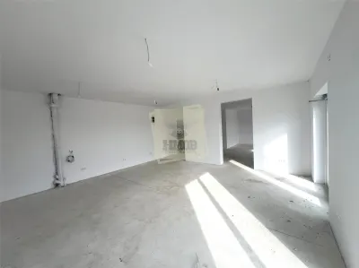 Spatiu comercial 70 mpu cu vitrina stradala 12 ml 2 parcari la Dedeman - foto 2