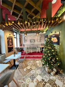 Casa renovata complet in Medias zona ultracentrala - foto 4