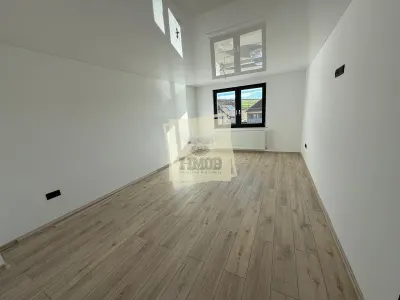 Casa cu 4 camere si 3 bai pretabila birouri in Sura  Mare - foto 3