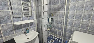 Apartament modern 3 camere 2 bai 2 balcoane zona Terezian - foto 11