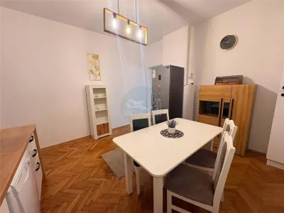 Apartament  decomandat 2 camere zona Centrala - foto 9