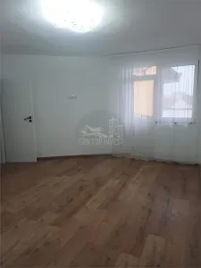 Apartament decomandat cu 2 camere in Turnisor - foto 2