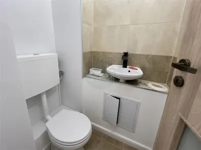 Apartament RENOVAT INTEGRAL 3 camere 2 bai balcon - Bdul Mihai Viteazu - foto 16