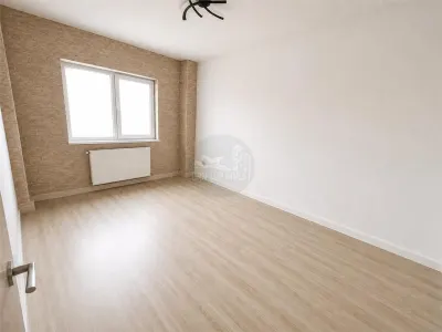 Apartament RENOVAT INTEGRAL 3 camere 2 bai balcon - Bdul Mihai Viteazu - foto 8