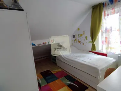 Casa individuala 5 camere terasa acoperita 3 bai si 458 mp teren in Cristian - foto 17
