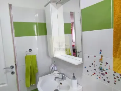 Casa individuala 5 camere terasa acoperita 3 bai si 458 mp teren in Cristian - foto 22