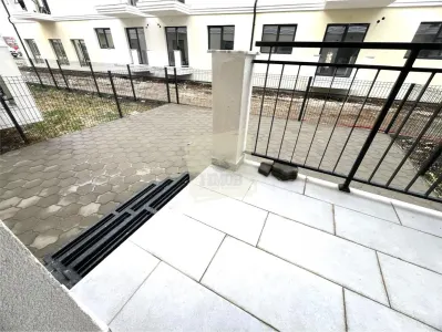 Dezvoltator vând  studio la cheie 41 parcare boxa in Selimbar - foto 6