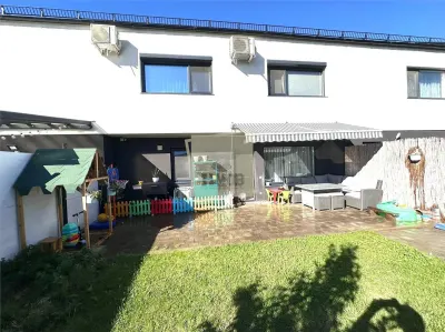 Casa 4 camere 3 bai si 2 parcari in Selimbar - foto 22