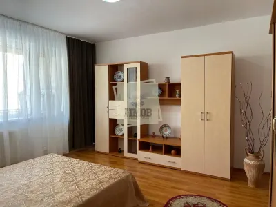 Apartament 2 camere cu balcon si parcare zona Calea Dumbravii - foto 1