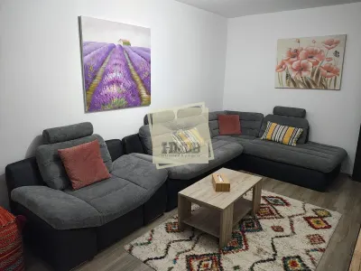 Apartament 4 camere cu balcon si pivnita zona Vasile Aaron - Sibiu