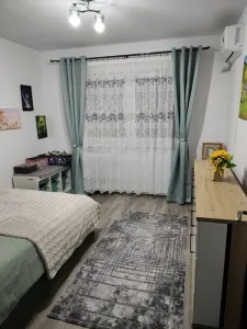 Apartament 4 camere cu balcon si pivnita zona Vasile Aaron - foto 16