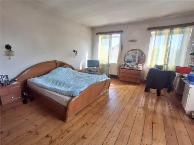 Casa individuala 8 camere 1250mp teren Cristian - Cristian