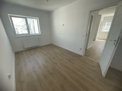 Apartament  2 camere cu balcon si parcare pe Doamna Stanca - foto 3
