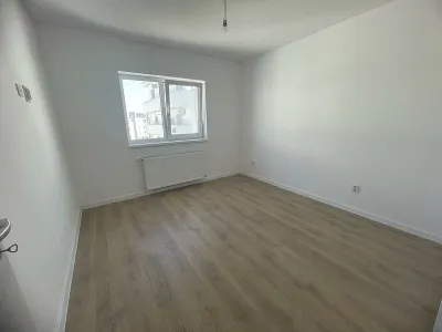 Apartament  2 camere cu balcon si parcare pe Doamna Stanca - foto 8