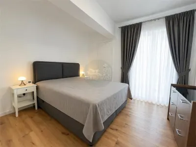 Apartament 3 camere 2 bai balcon parcare zona Calea Surii Mici - foto 21