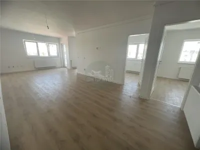 Apartament nou 4 camere 2 bai balcon si parcare pe Doamna Stanca - Sibiu