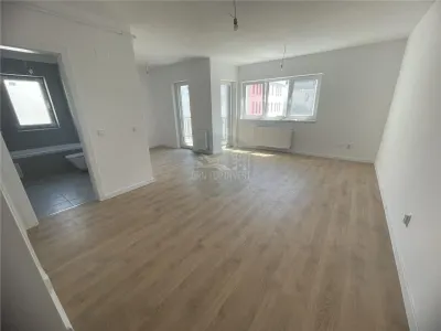 Apartament nou 4 camere 2 bai balcon si parcare pe Doamna Stanca - foto 2