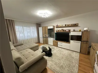 Apartament 3 camere decomandat 2 bai pivnita zona Turnisor - Sibiu