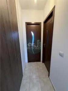Apartament 2 camere balcon si parcare zona Gusterita - foto 7