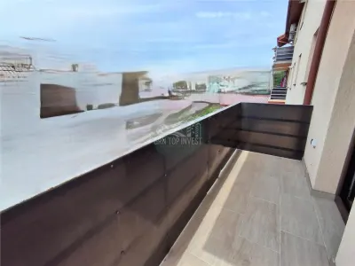Apartament 3 camere decomandat 2 bai parcare Sura Mare - foto 8