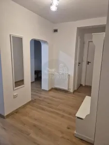 Apartament 3 camere cu balcon zona Strand - foto 7
