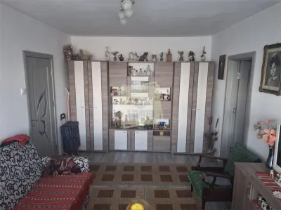 Apartament 2 camere cu balcon Mihai Viteazu - foto 1