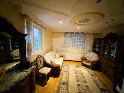 Casa 3 camere decomandat curte si pivnita in Poiana Sibiului - foto 4