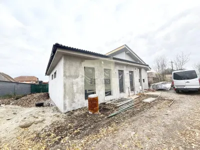 Casa individuala cu 4 camere 3 bai si 390 mp teren in Sura Mica - foto 18