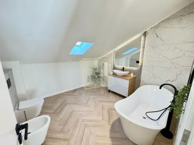 Penthouse mobilat lux 118 mpu cu 5 camere 3 bai balcon - foto 8
