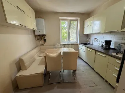 Apartament cu 4 camere 2 bai si balcon etajul 1 pe Rahovei - foto 14