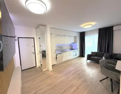 Apartament 3 camere cu balcon si parcare zona Supeco - foto 2