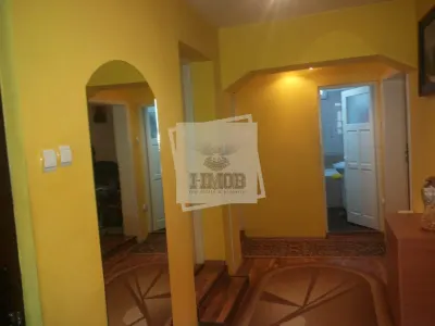 Casa individuala cu 3 camere 2 bai si 554 mp teren in Selimbar - foto 4