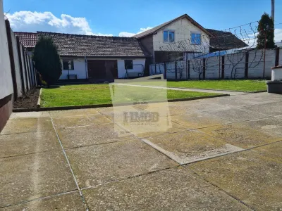 Casa individuala cu 3 camere 2 bai si 554 mp teren in Selimbar - foto 5