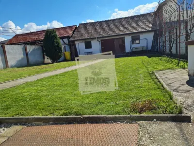 Casa individuala cu 3 camere 2 bai si 554 mp teren in Selimbar - foto 7