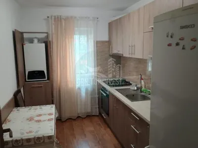 Apartament decomandat 3 camere 2 balcoane etaj 1 Valea Aurie - foto 6