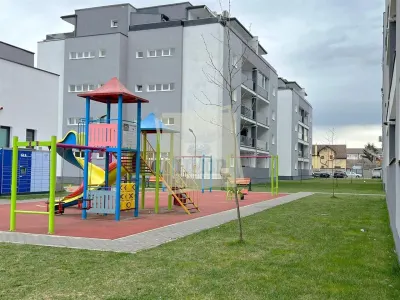 Apartament  3 camere terasa si loc parcari in Kogalniceanu - foto 1