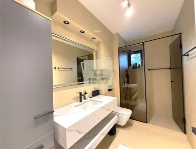 Apartament modern 155 mpu 4 camere 3 bai terasa in Parcul Sub Arini - foto 9
