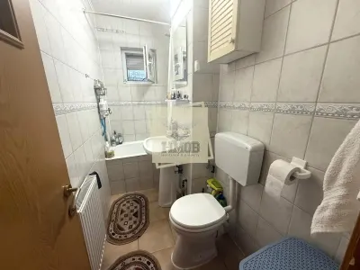 Apartament 3 camere etaj 1 in zona Vasile Aaron - foto 13