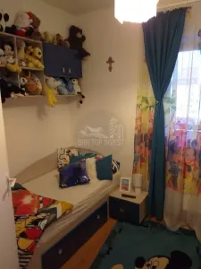 Apartament 4 camere cu 2 balcoane in Valea Aurie - foto 9