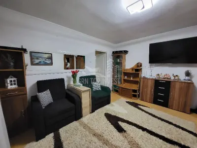 Apartament modern 2 camere balcon boxa zona Strand Termal - Alesd