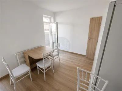 Apartament decomandat 2 camere cu balcon zona Henri Coanda - foto 4