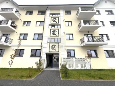 Apartament cu 2 camere balcon boxa de depozitare - foto 2