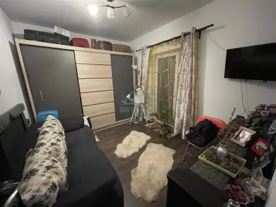 Apartament cu 3 camere si gradina de 40 mp pe Calea Cisnadiei - foto 4