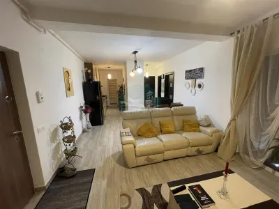 Apartament cu 3 camere si gradina de 40 mp pe Calea Cisnadiei - foto 6